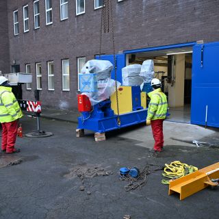 Materials Processing Institute takes delivery of an experimental rolling mill adding to advanced materials research capabilities